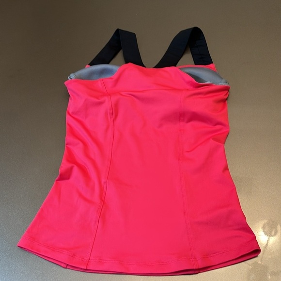 Ladies NIKE TANK - Picture 5 of 7